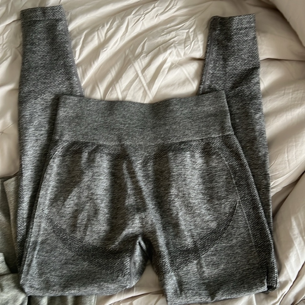 Legging bundle - Picture 2 of 3